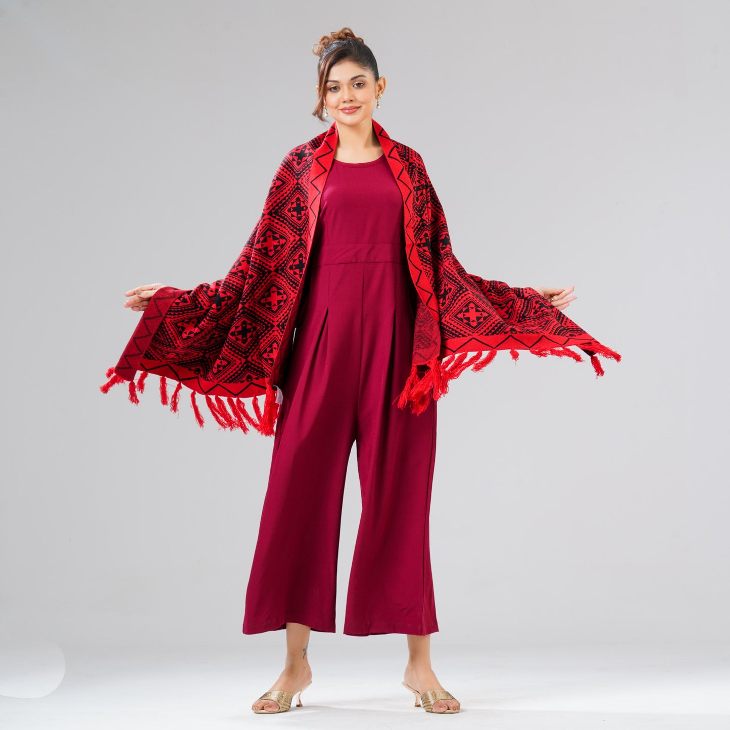 Womens Black & Red Shawl