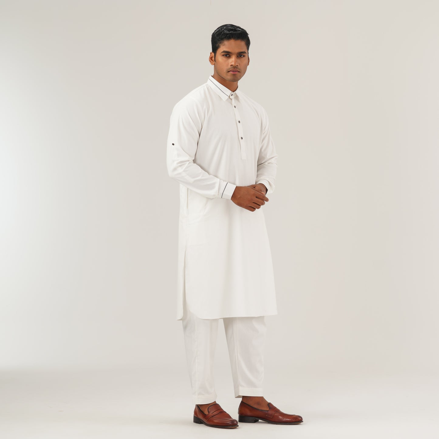 Mens White Basic Kabli