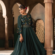 Load image into Gallery viewer, ETHNIC PREMIUM GOWN -GREEN
