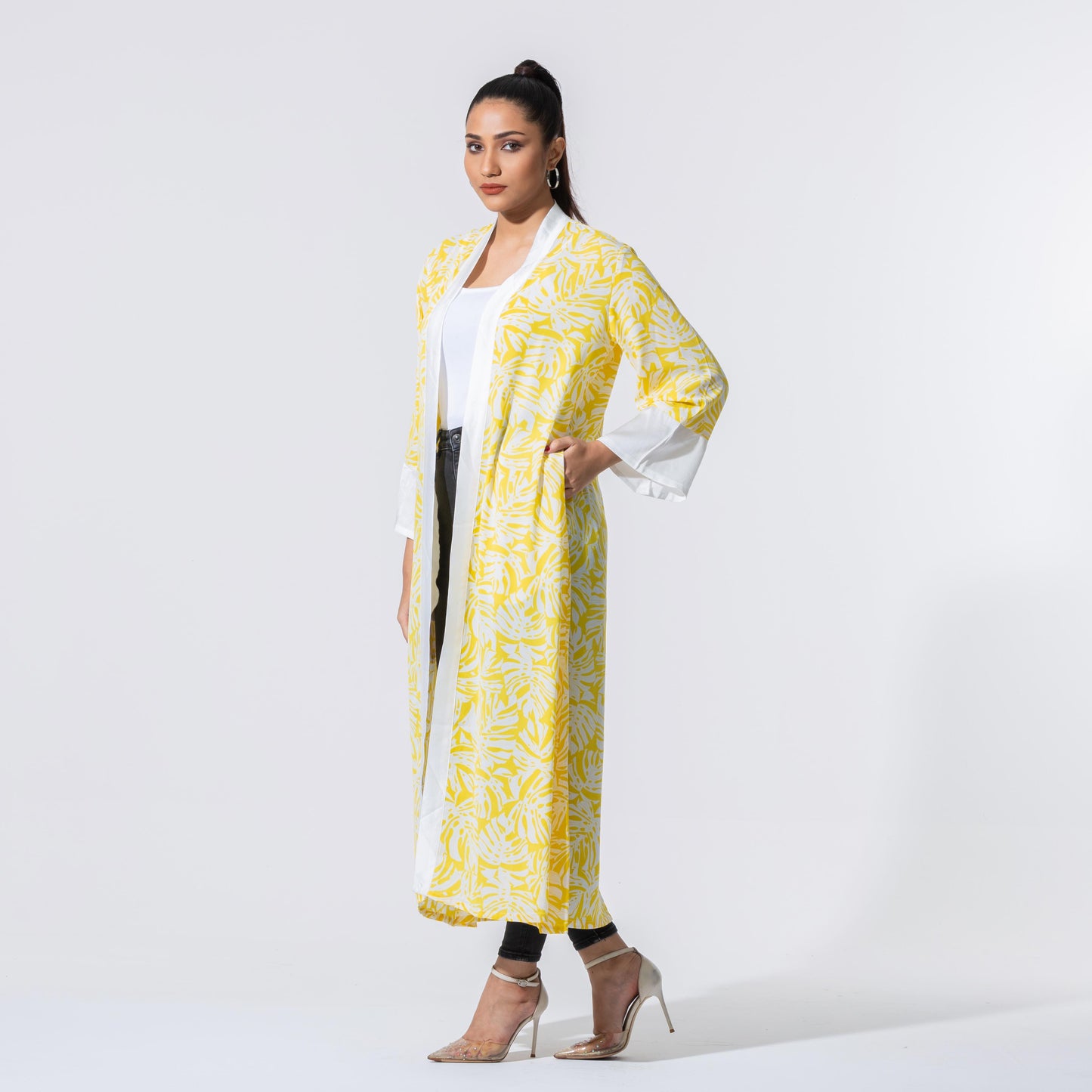 Womens White & Yellow Printed Shrug