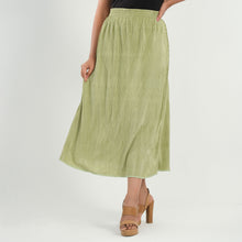 Load image into Gallery viewer, Women’s Green Skirt
