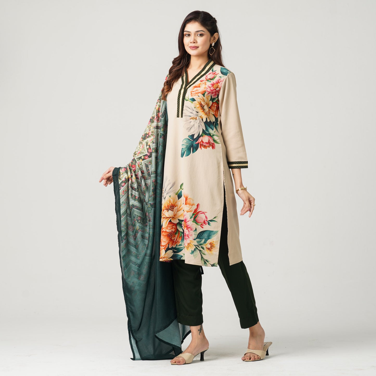 Women’s Georgette Sequin Three Piece Set