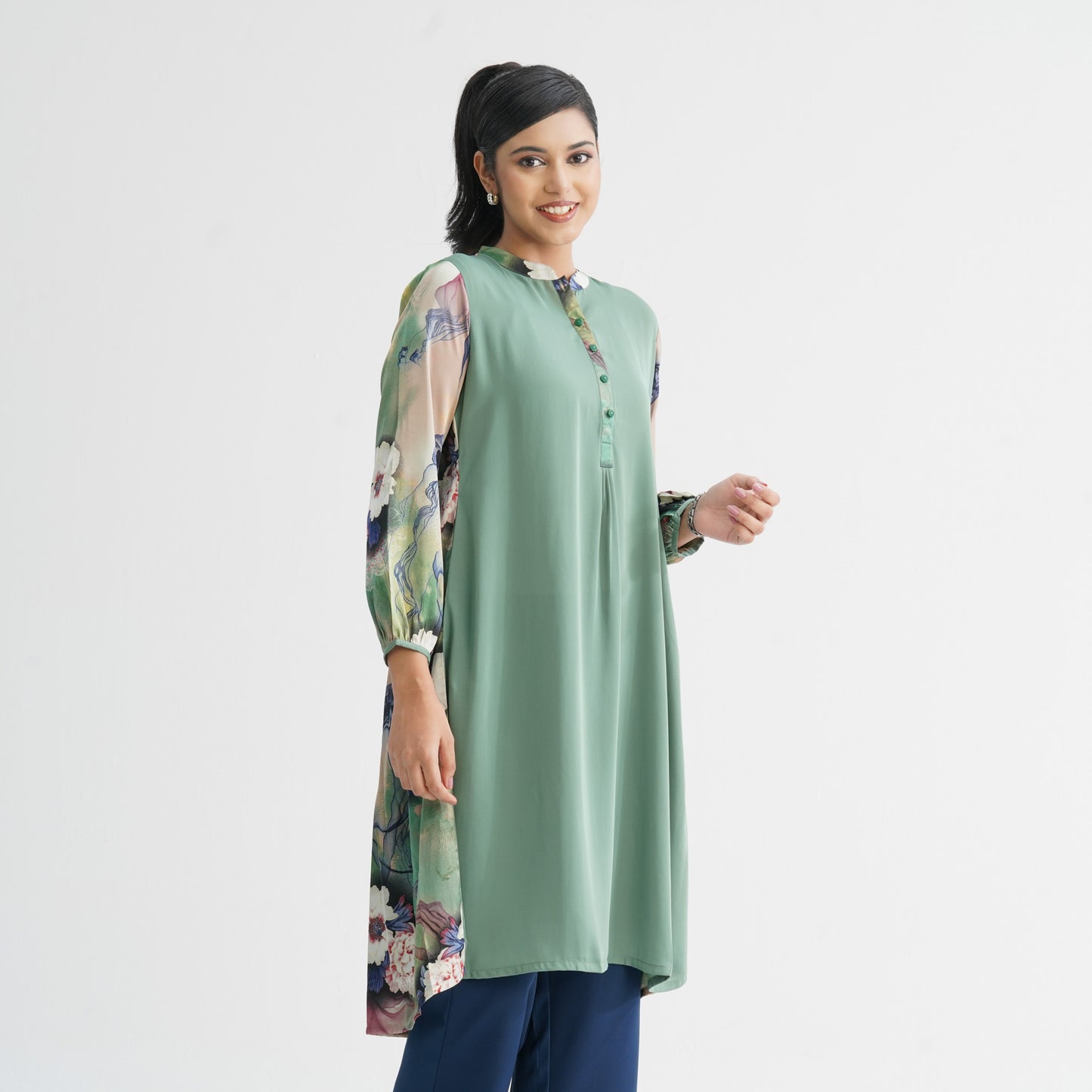 Women's Green Floral Blended Kurti