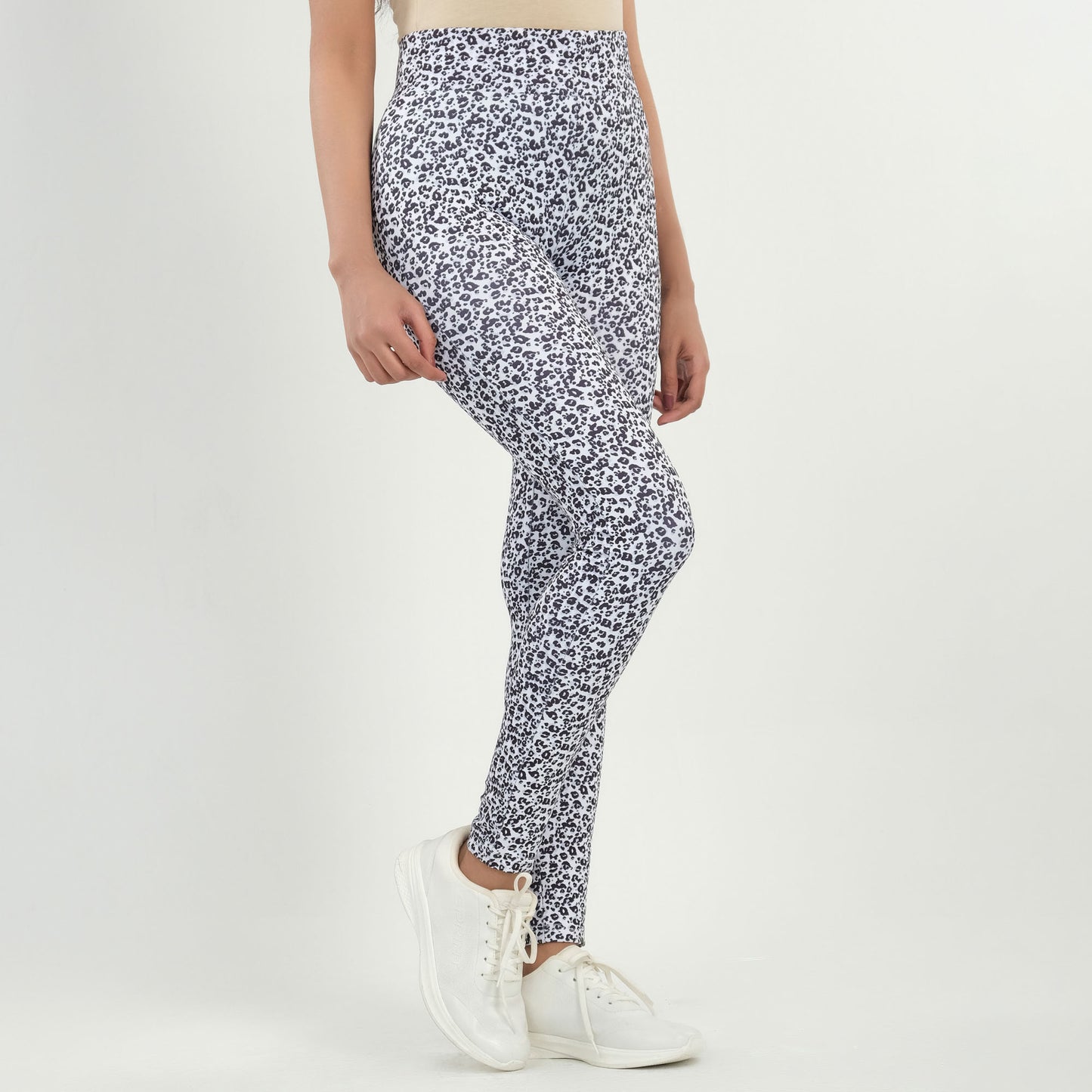 Womens White Printed Leggings