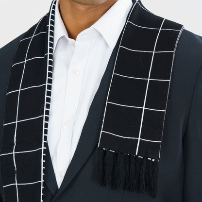 Mens Black & White Muffler