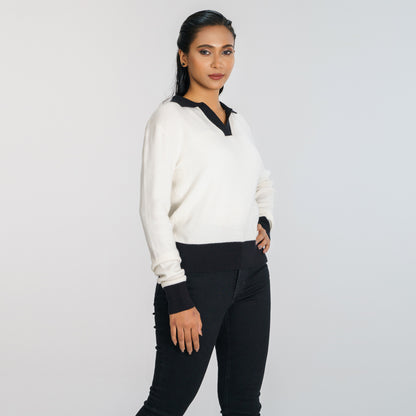 Womens Black & White V-Neck Pullover
