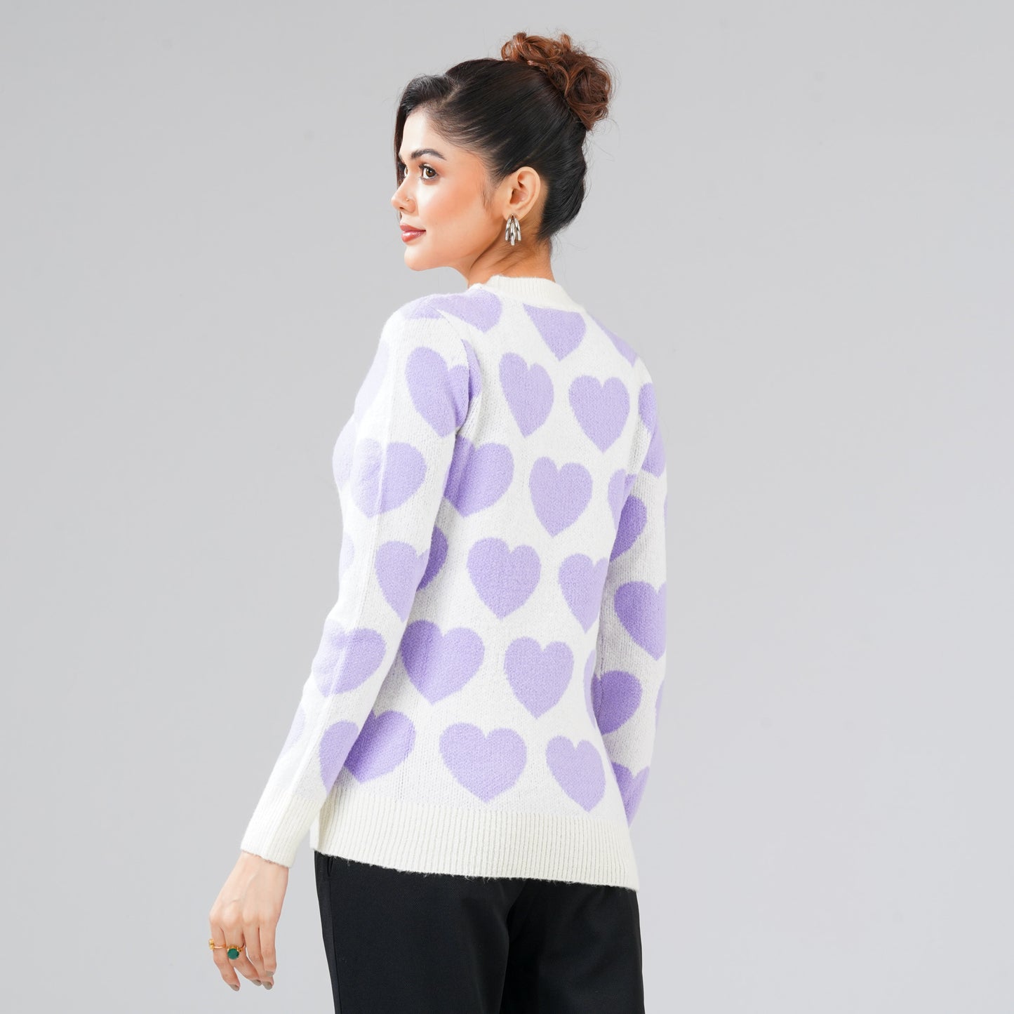 Womens White & Lavender Pullover