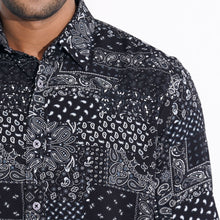 Load image into Gallery viewer, Men Black Printed Shirt
