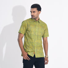 Load image into Gallery viewer, Mens Yellow Printed Cotton Shirt
