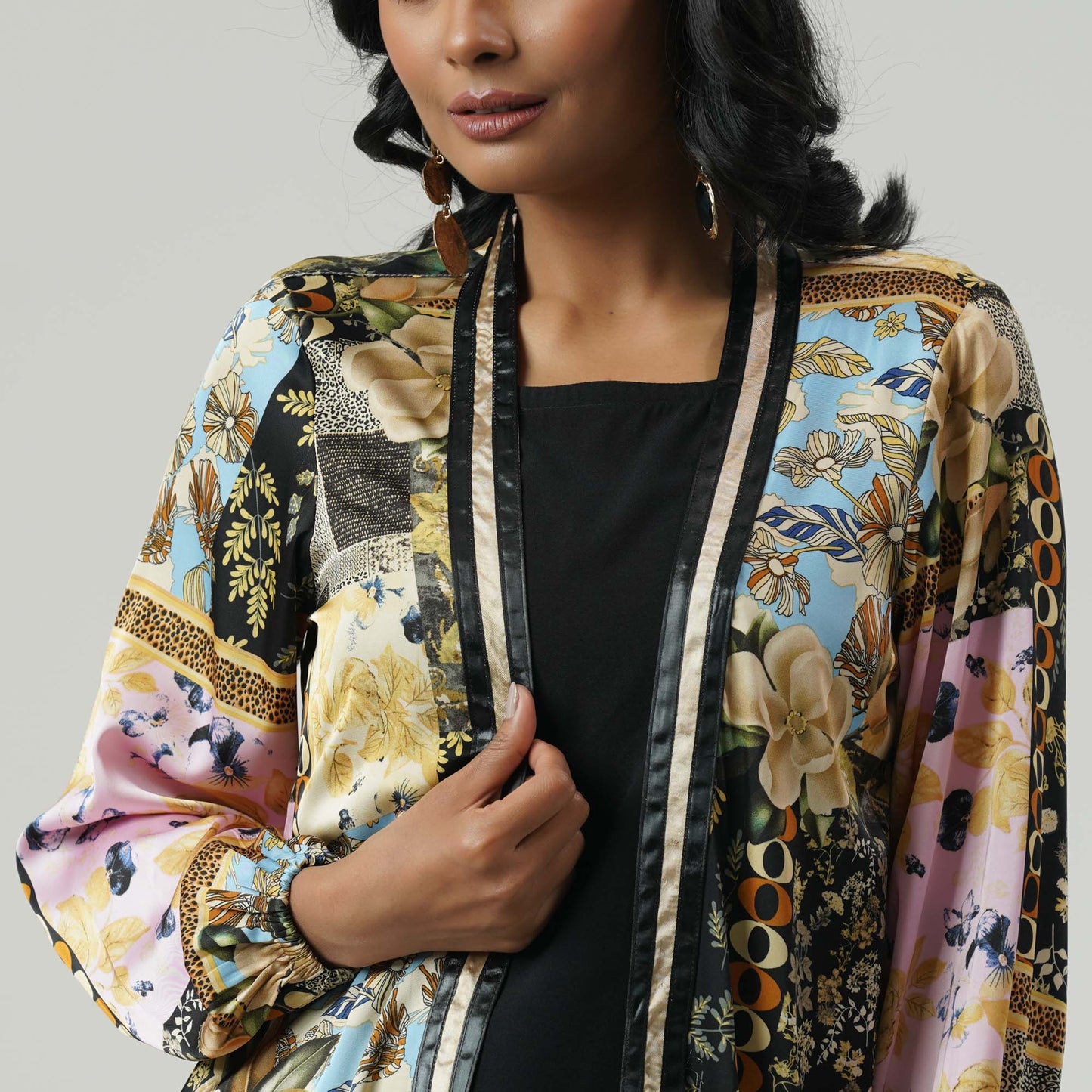 Womens Multi Color Printed Shrug