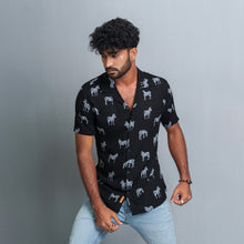 Load image into Gallery viewer, Mens Short Sleeve Shirt- Black/White
