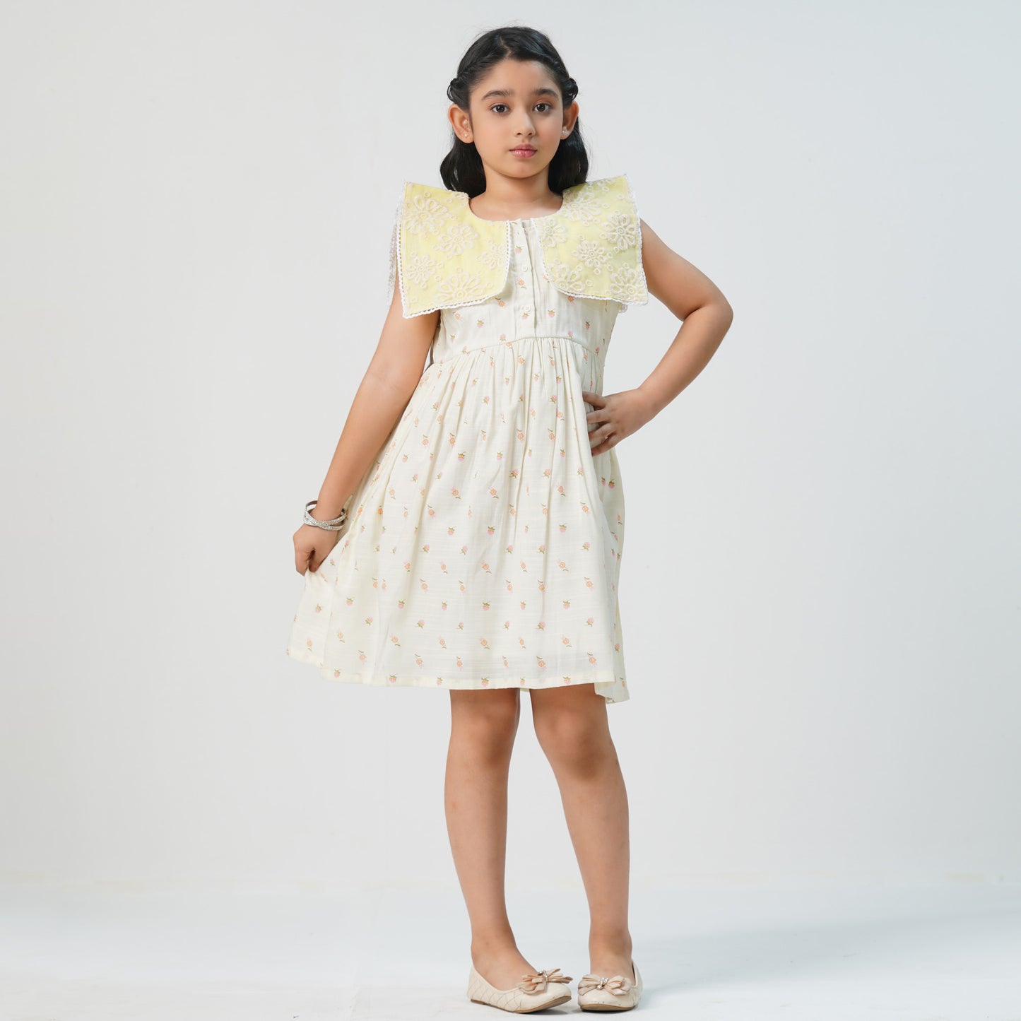 Gilrs Cream floral Frock