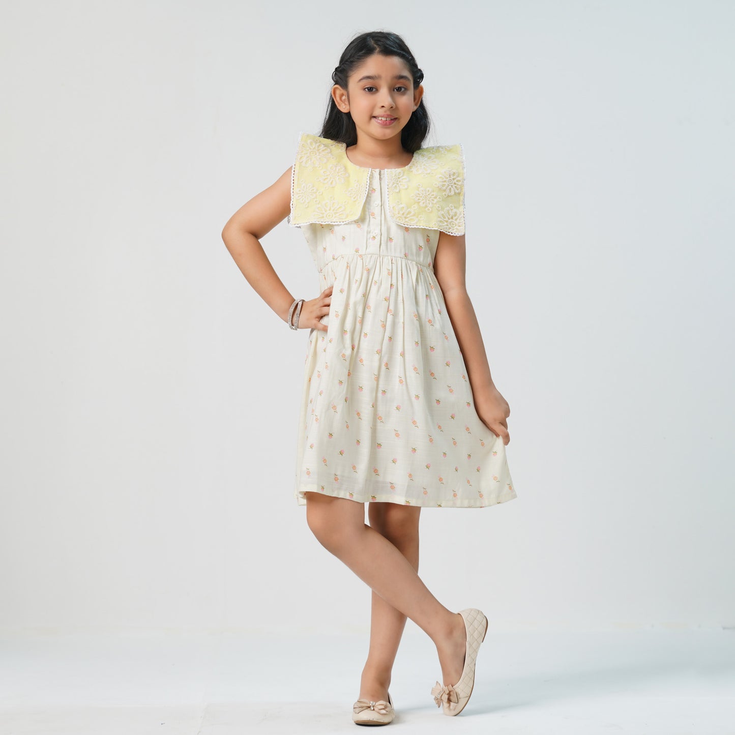 Gilrs Cream floral Frock