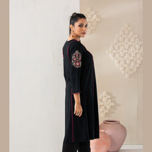 Load image into Gallery viewer, Women’s Black Linen Kurti
