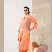 Load image into Gallery viewer, Women Coral Grace Kurti
