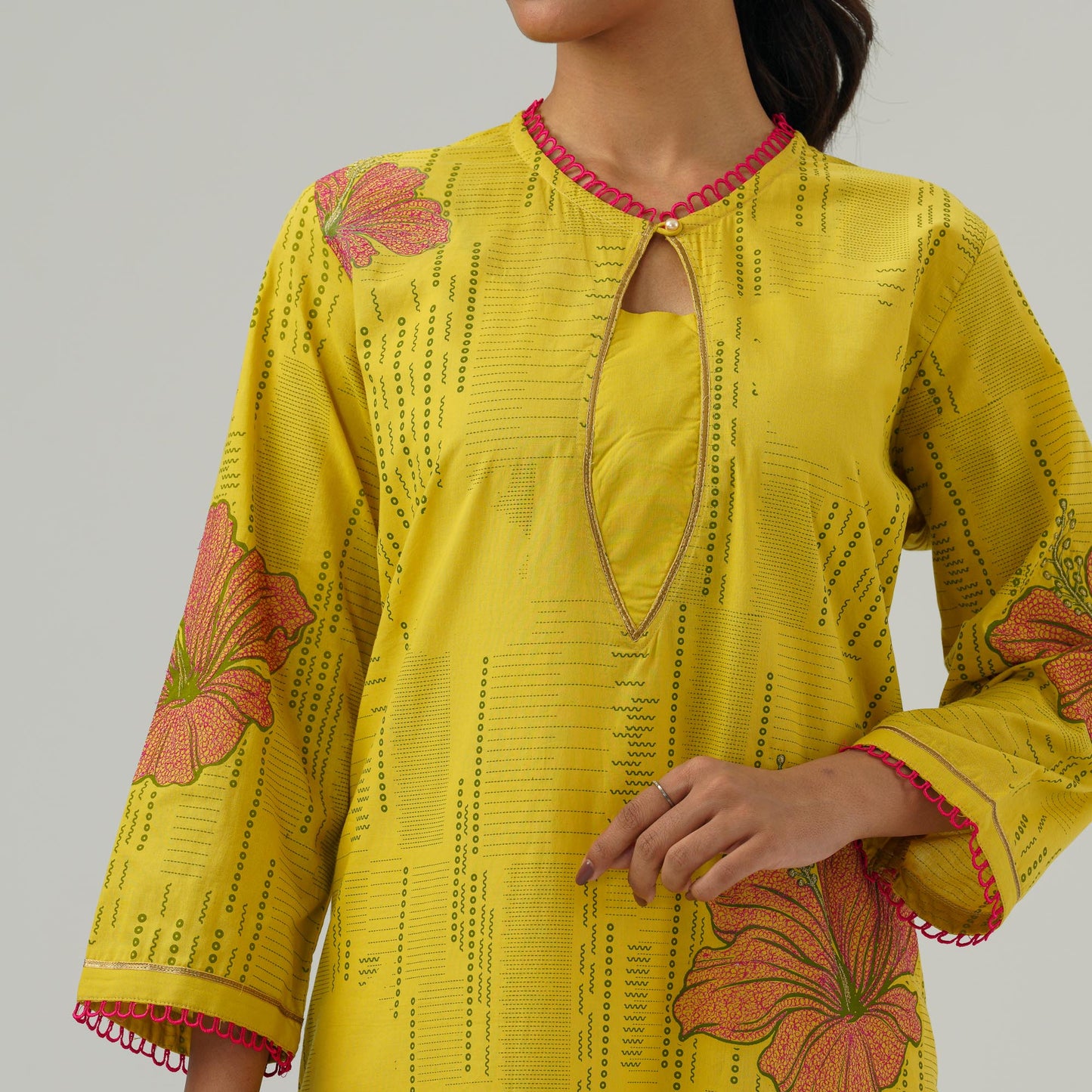 Womens Embroidered Ethnic Kurti