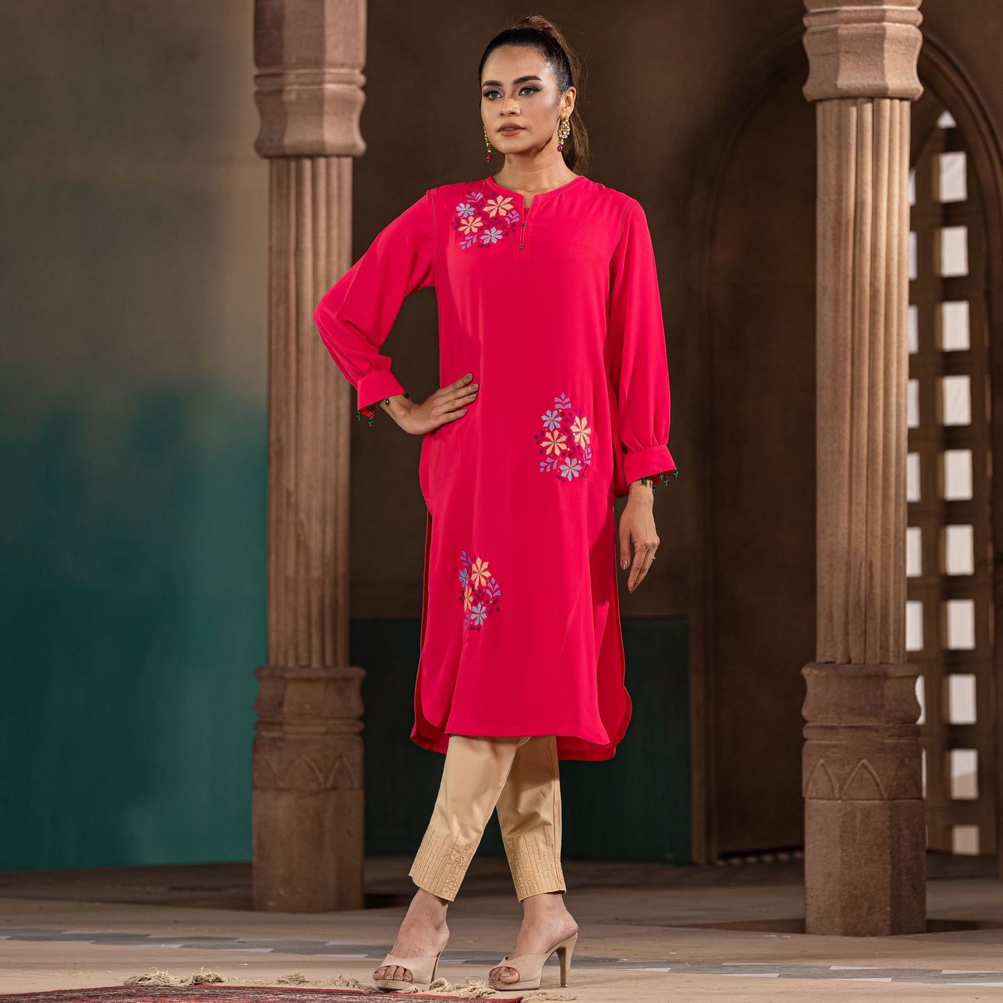 Women Magenta Embroidered Kurti