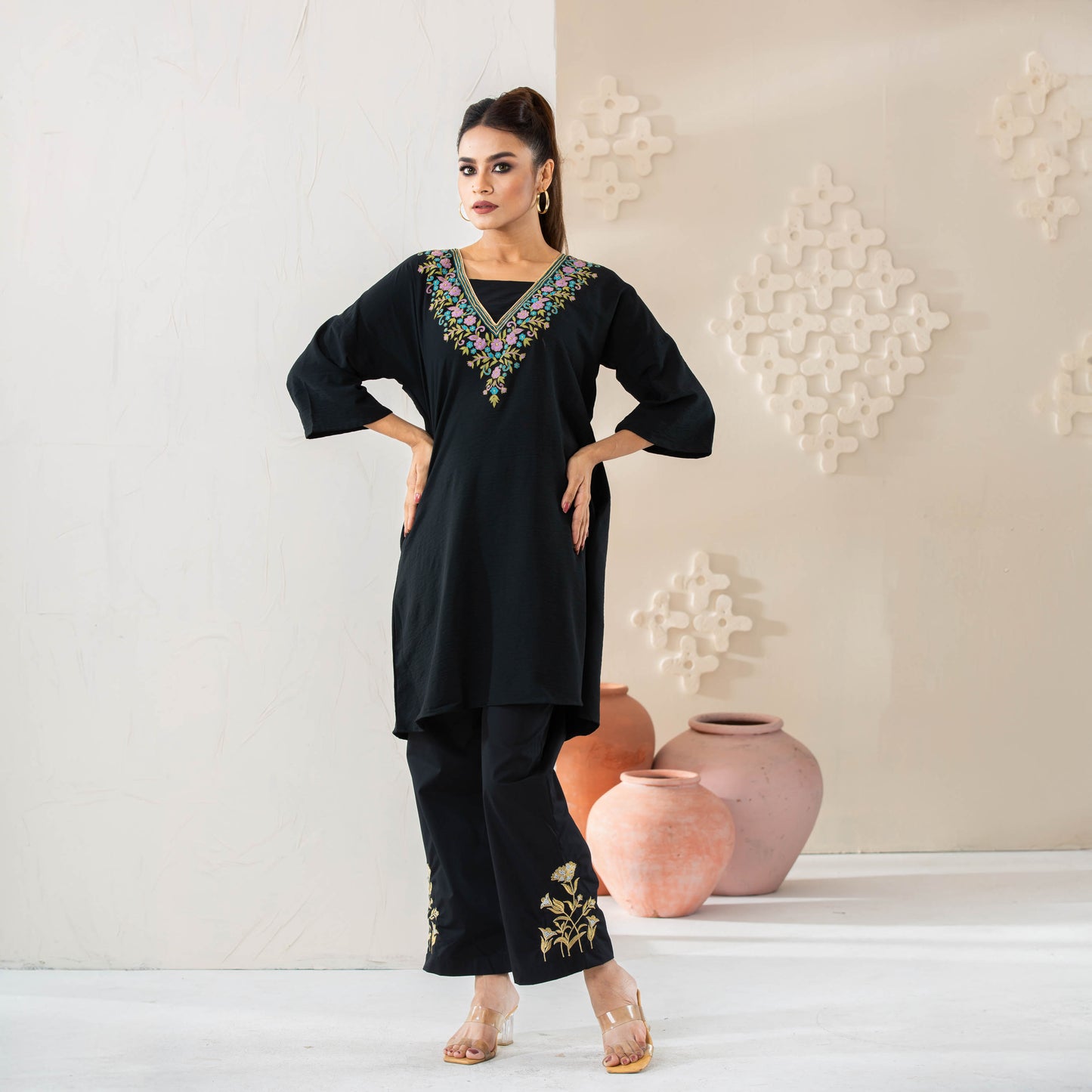 Women Black Embroidered Kurti