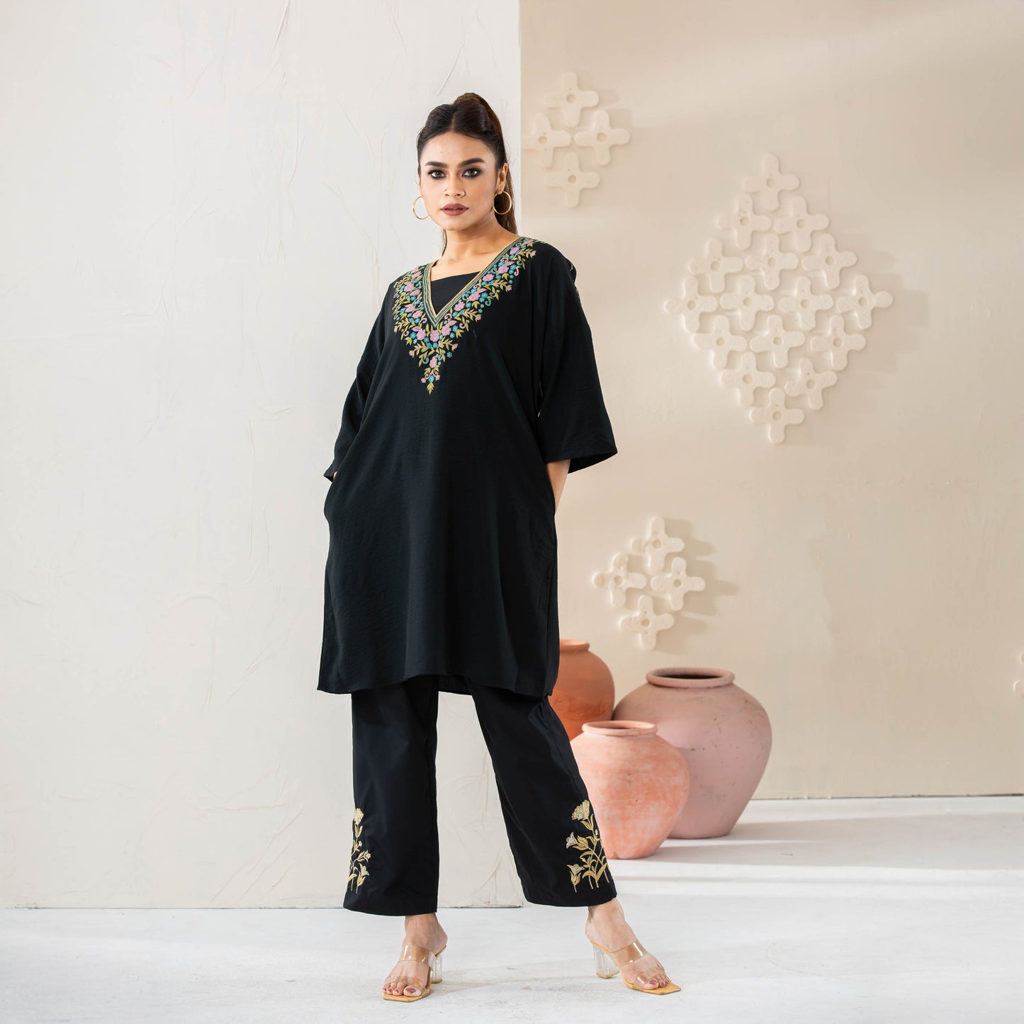 Women Black Embroidered Kurti