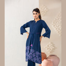 Load image into Gallery viewer, Women Navy Fusion Kurti
