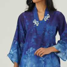 Load image into Gallery viewer, Womens Indigo Ethnic Tunic
