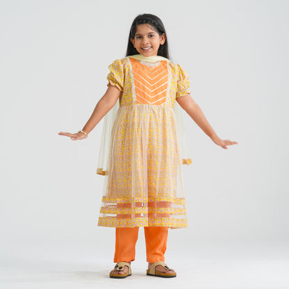 Girl’s Cotton Net Three Piece Set