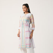 Load image into Gallery viewer, ETHNIC AVERAGE KURTI-VIOLET
