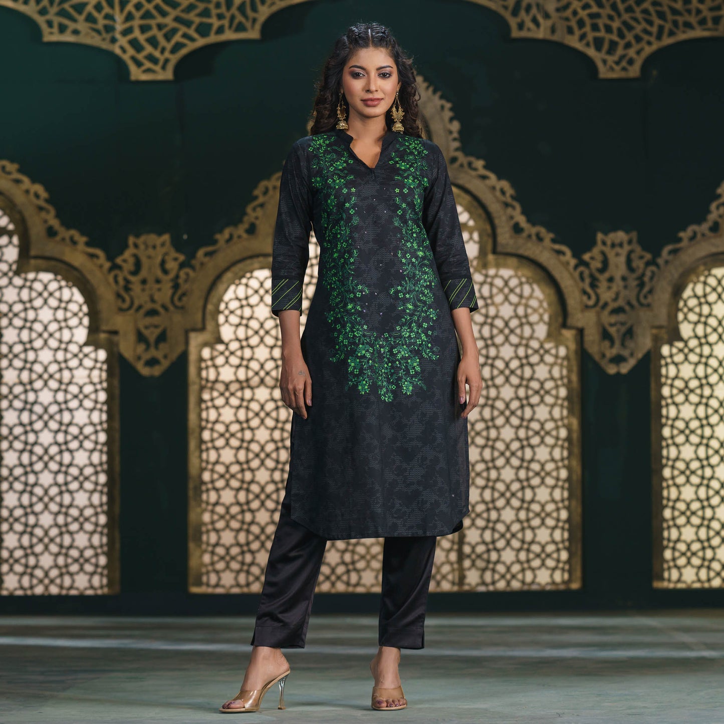 Women Black Printed Kurti