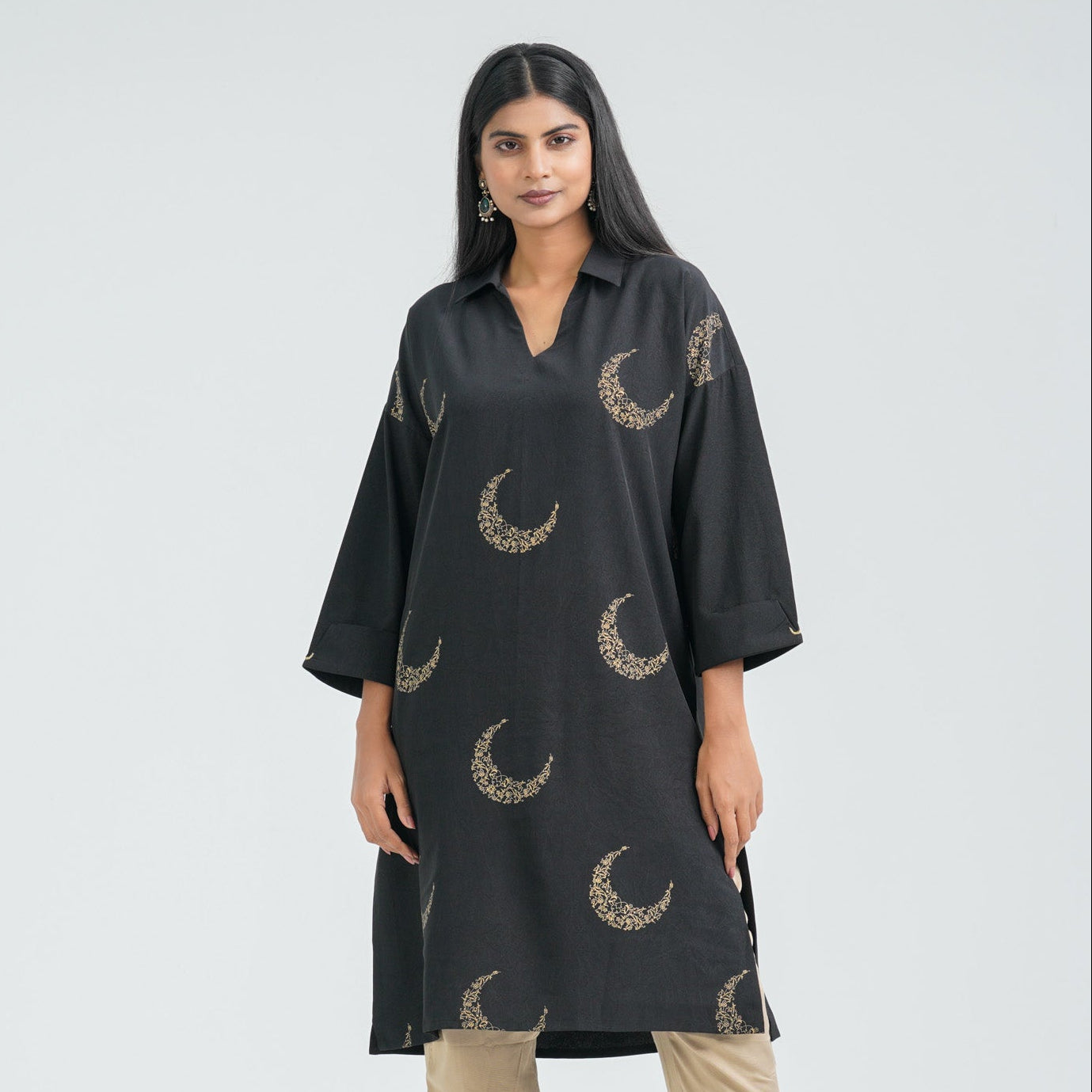 Women’s Black Blended Silk Kurti