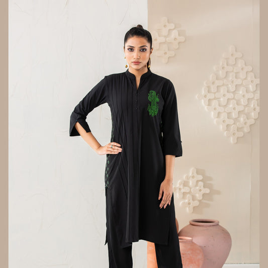 Women Black Printed Silk Kurti