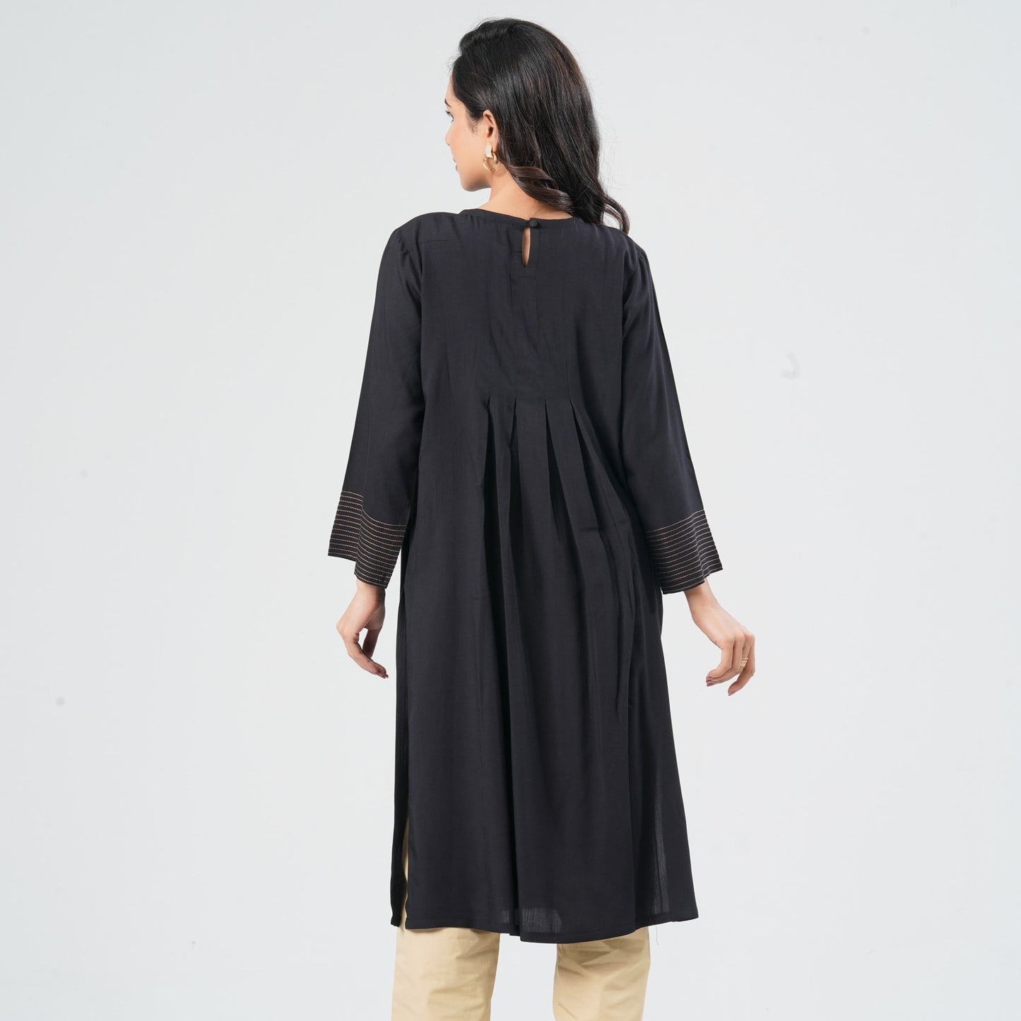 Women’s Embroidered Kurti