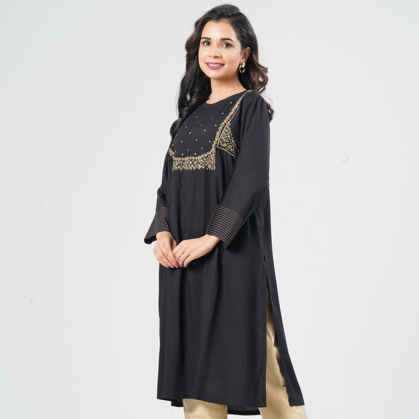 Women’s Embroidered Kurti