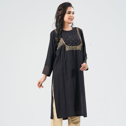 Women’s Embroidered Kurti