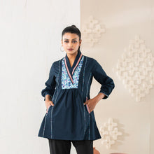 Load image into Gallery viewer, ETHNIC TOP-NAVY
