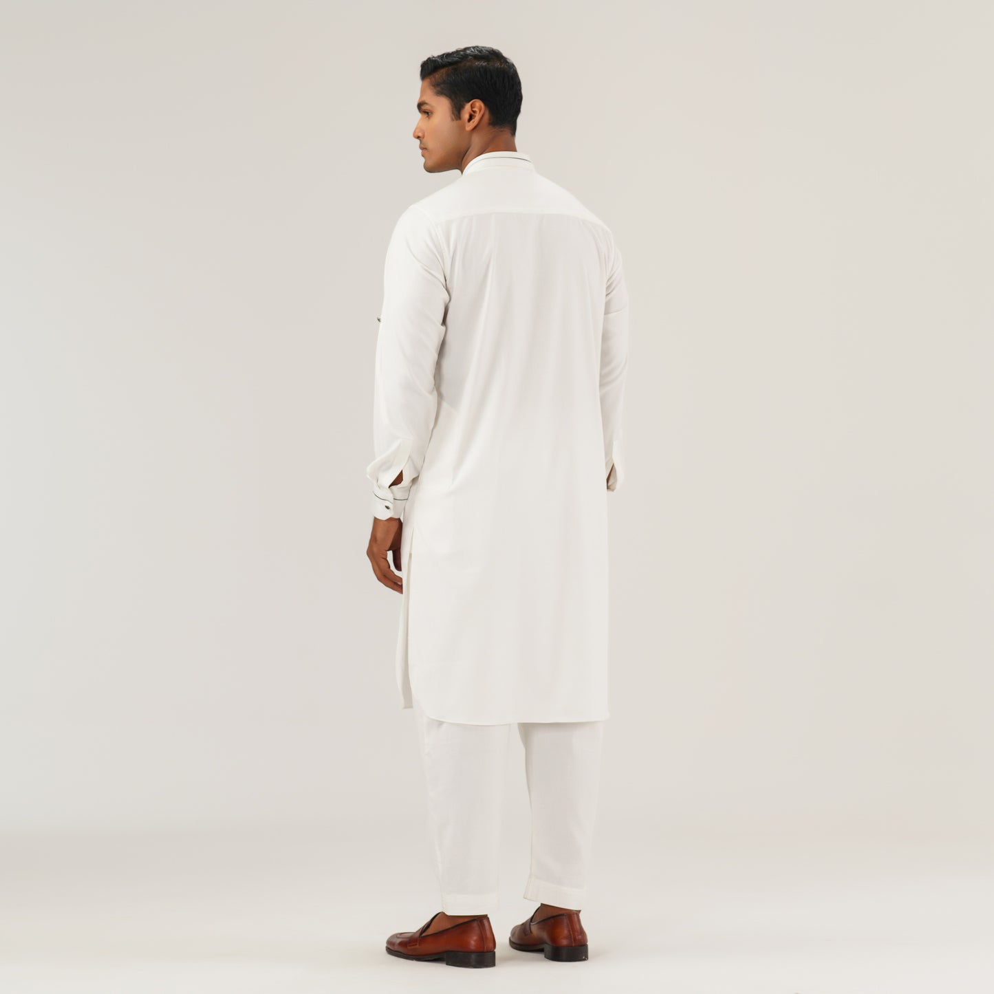 Mens White Basic Kabli