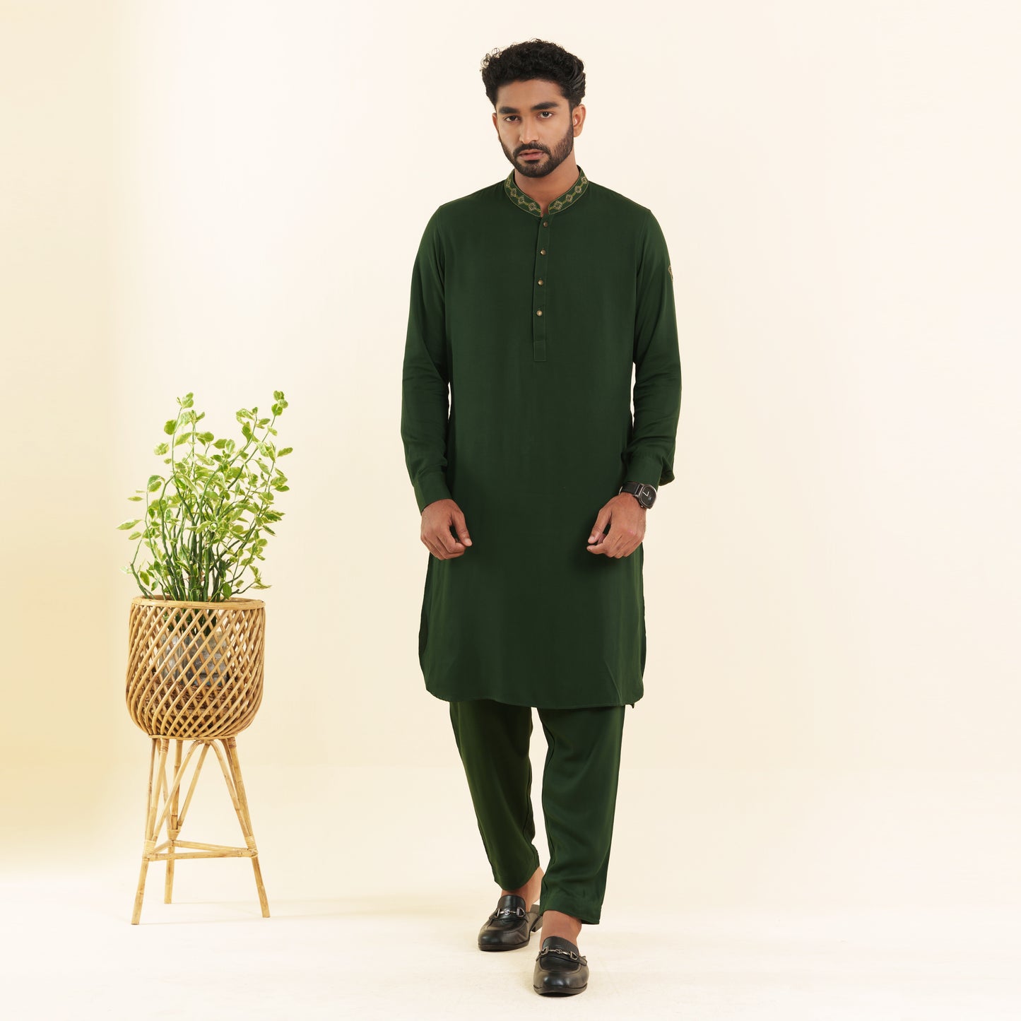 Mens Green  Embroidery Kabli Set