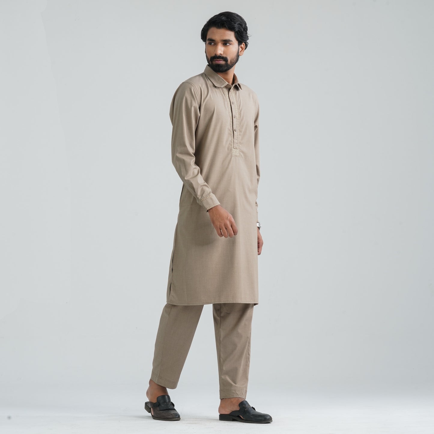 Men’s Embroidered Kabli