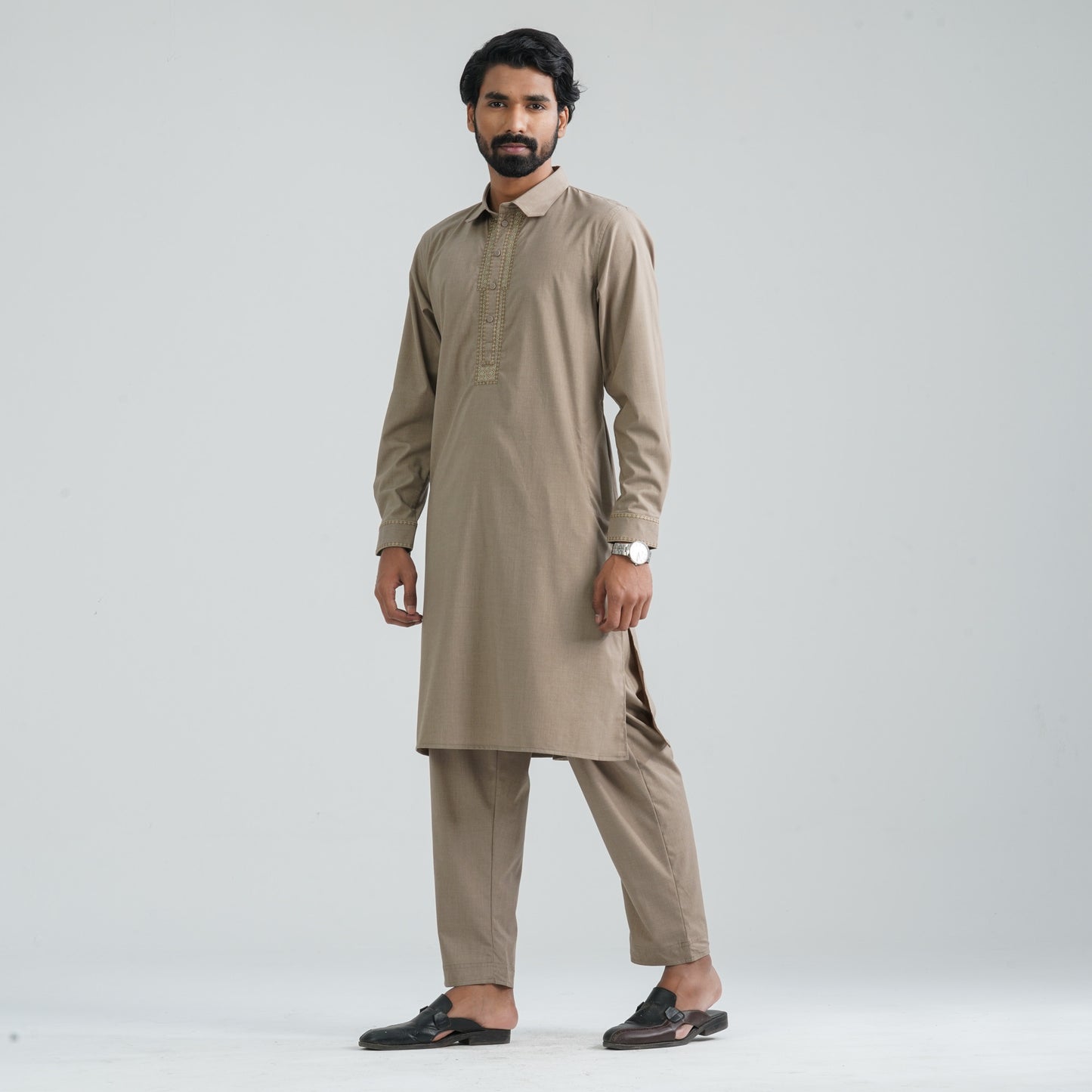 Men’s Embroidered Kabli