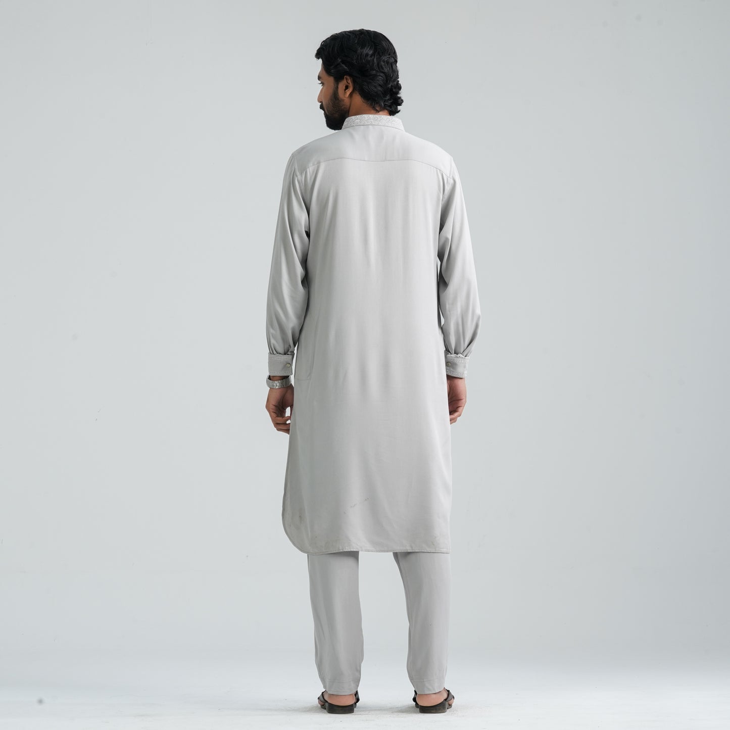 Men’s Silver Embroidered Kabli