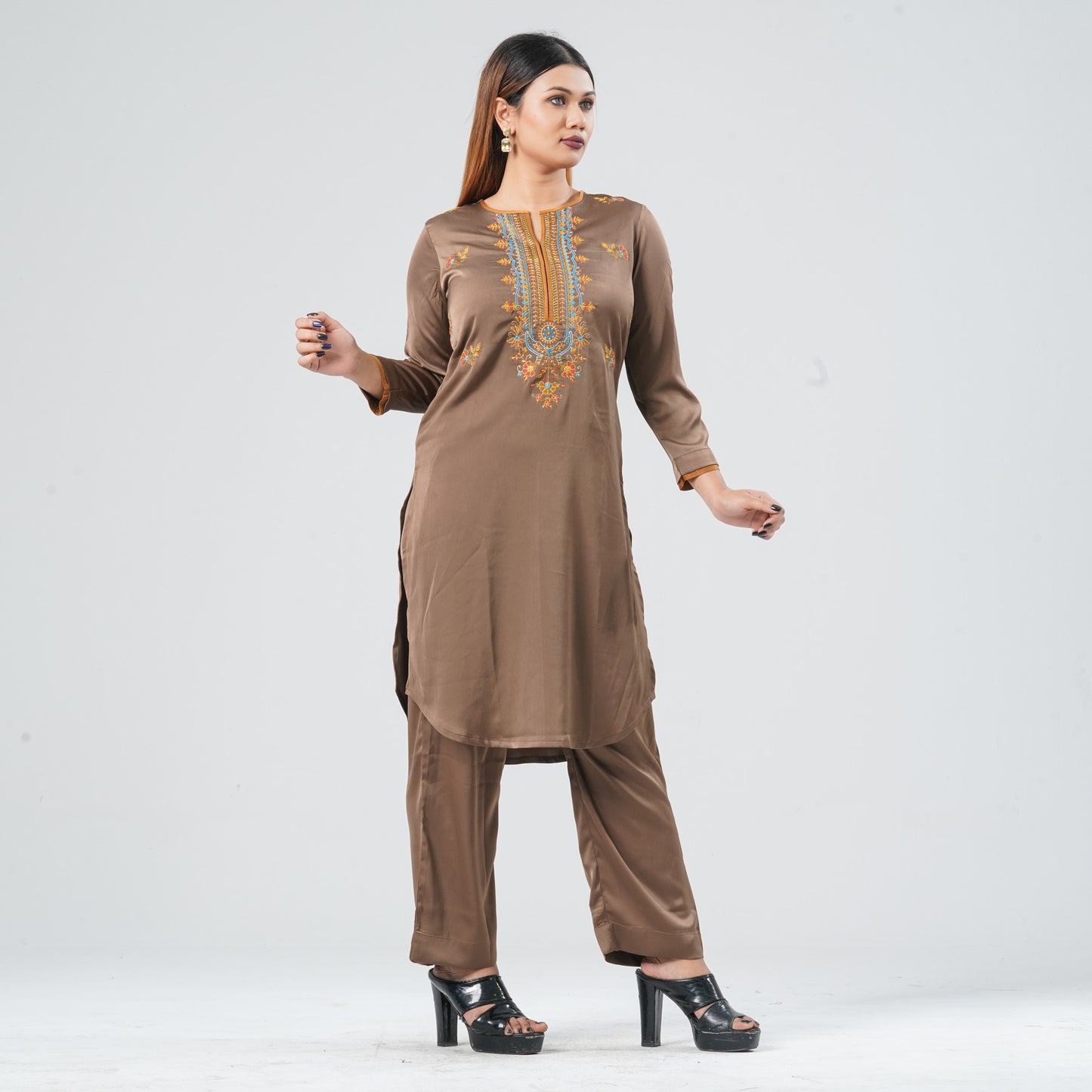 Women’s Crepe Silk Twp Piece Set