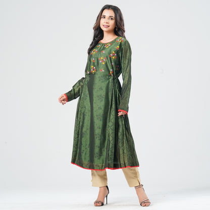 Women’s Green Embroidered  Kurti