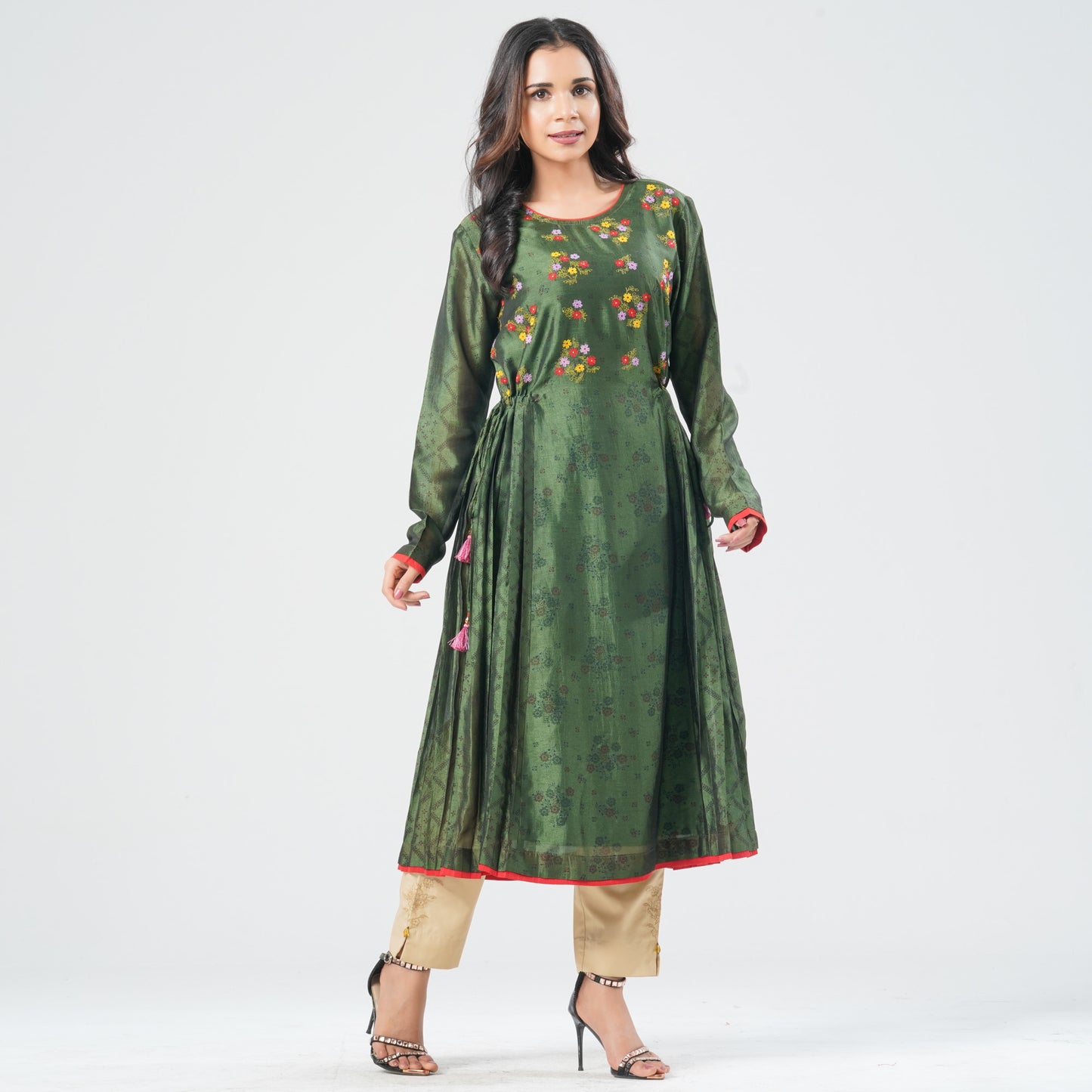 Women’s Green Embroidered  Kurti