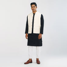 Load image into Gallery viewer, Mens Cream Jacquard Vest
