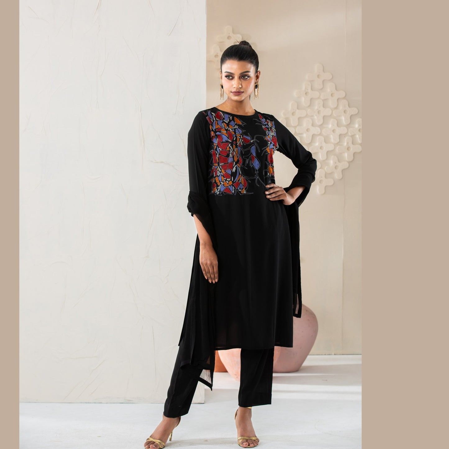 Women Black Ethnic Set