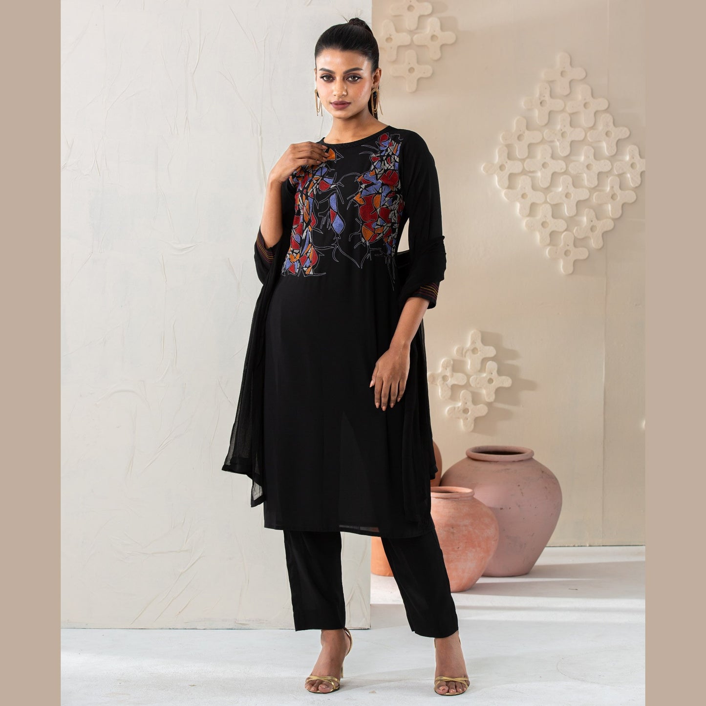 Women Black Ethnic Set