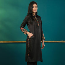 Load image into Gallery viewer, ETHNIC AVERAGE KURTI-BLACK 1
