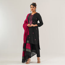 Load image into Gallery viewer, Womens Pink Black Salwar Set
