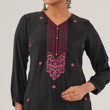 Load image into Gallery viewer, Womens Pink Black Salwar Set
