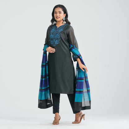 Women Half Silk Three Piece Set