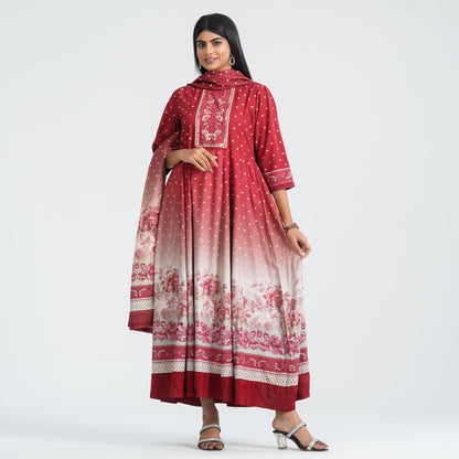 Women's Crinkle Georgette Gown